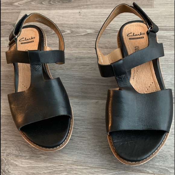 Clarks Collection Wedge Sandals Black Leather T Strap Platform Size 6 - Picture 3 of 9